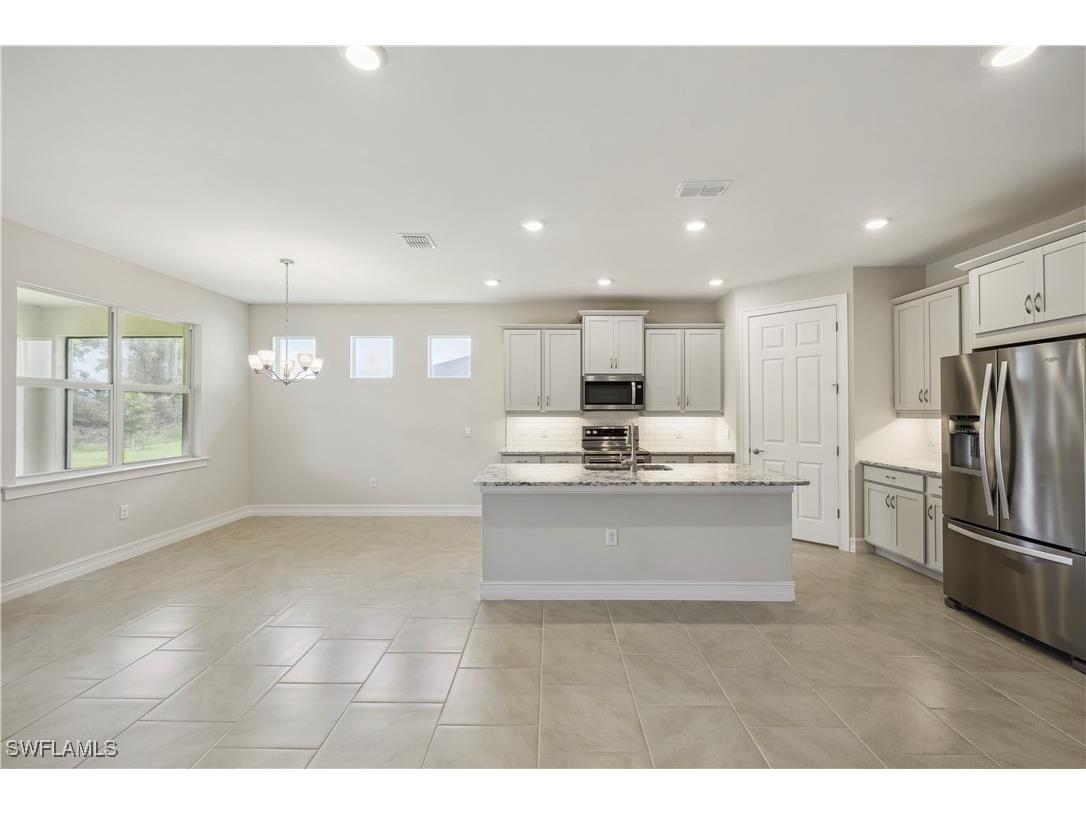 532 Spring Hill Lake Loop Cape Coral FL 33993 225072664 image6