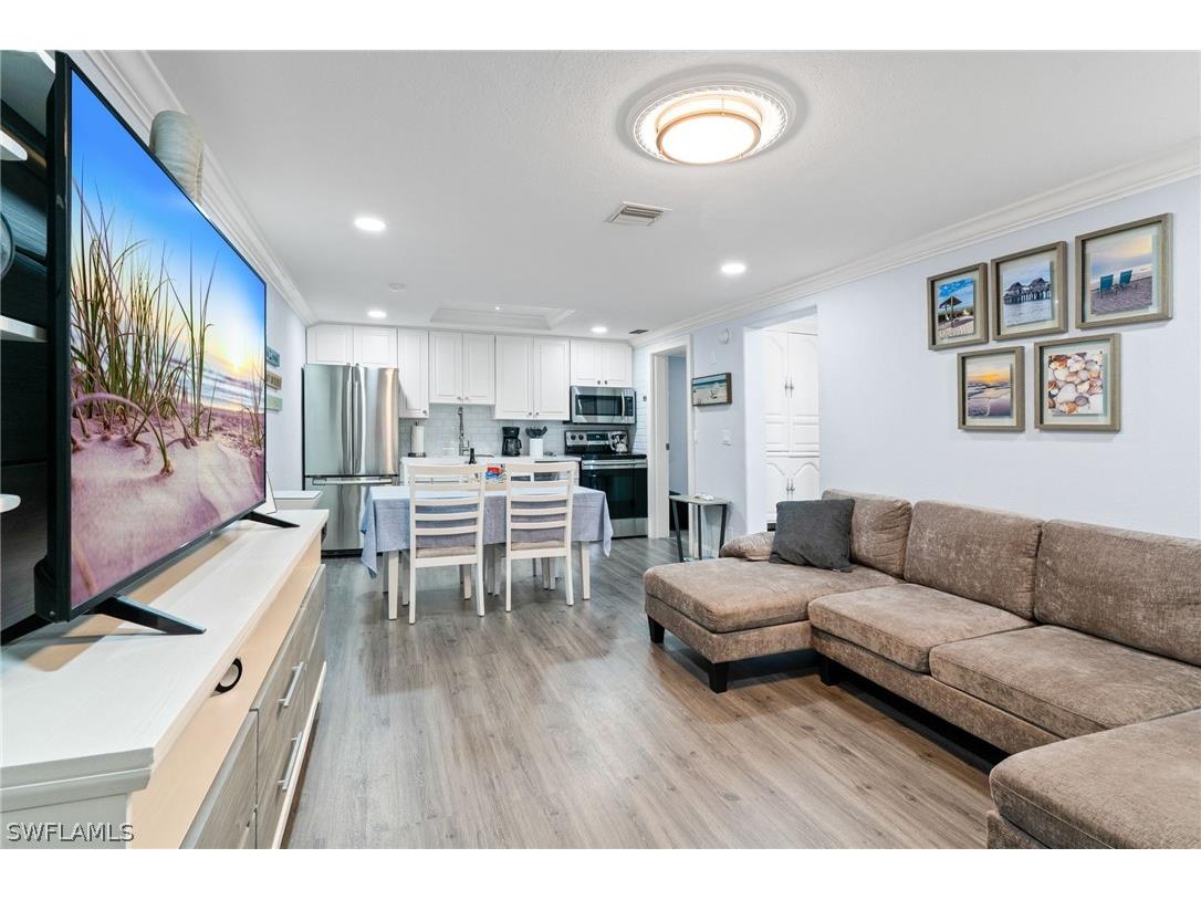 5320 Treetops Drive #I Naples FL 34113 226009890 image1