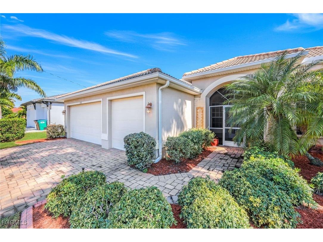 5321 SW 23rd Avenue Cape Coral FL 33914 2025020457 image1