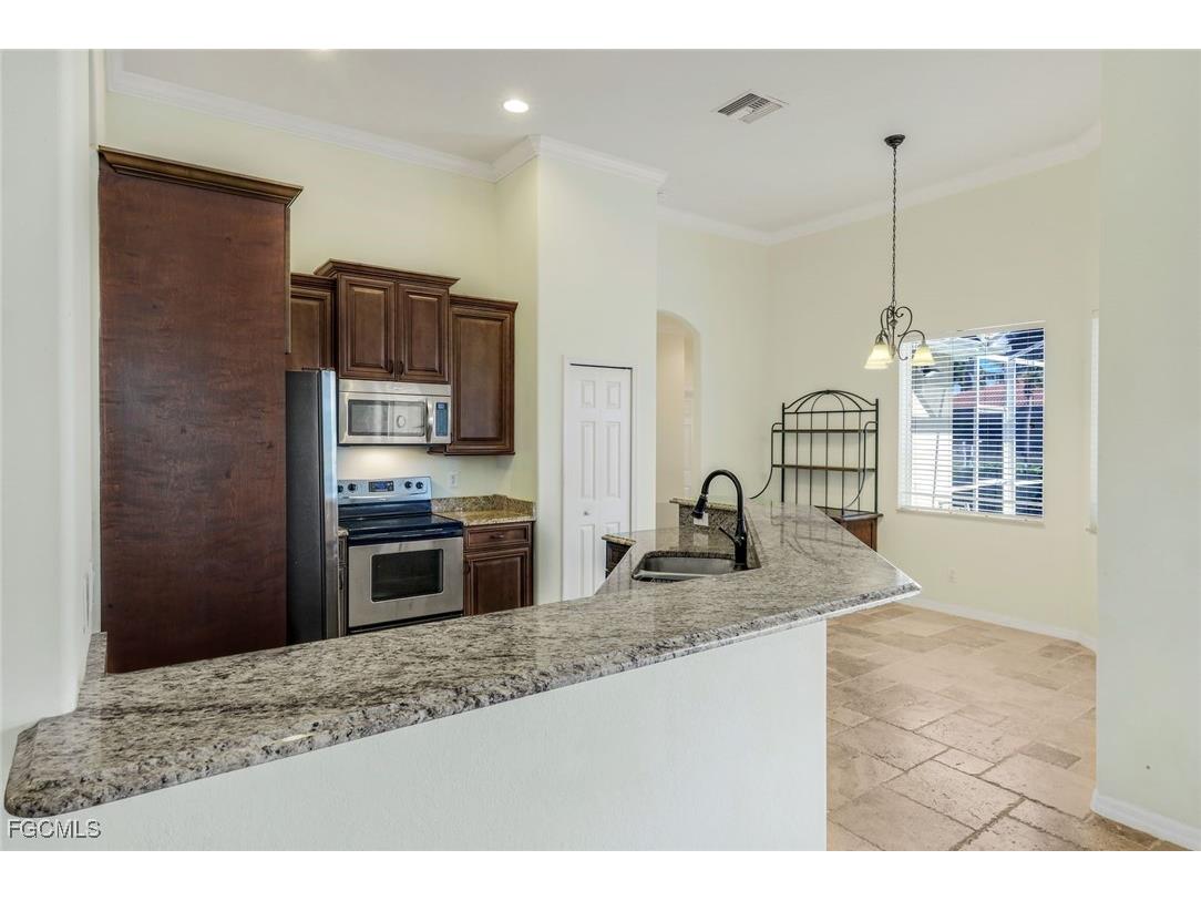 5321 SW 23rd Avenue Cape Coral FL 33914 2025020457 image12