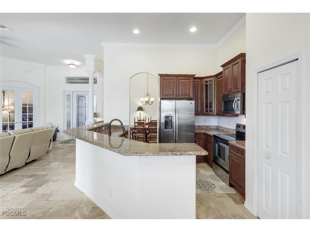 5321 SW 23rd Avenue Cape Coral FL 33914 2025020457 image14