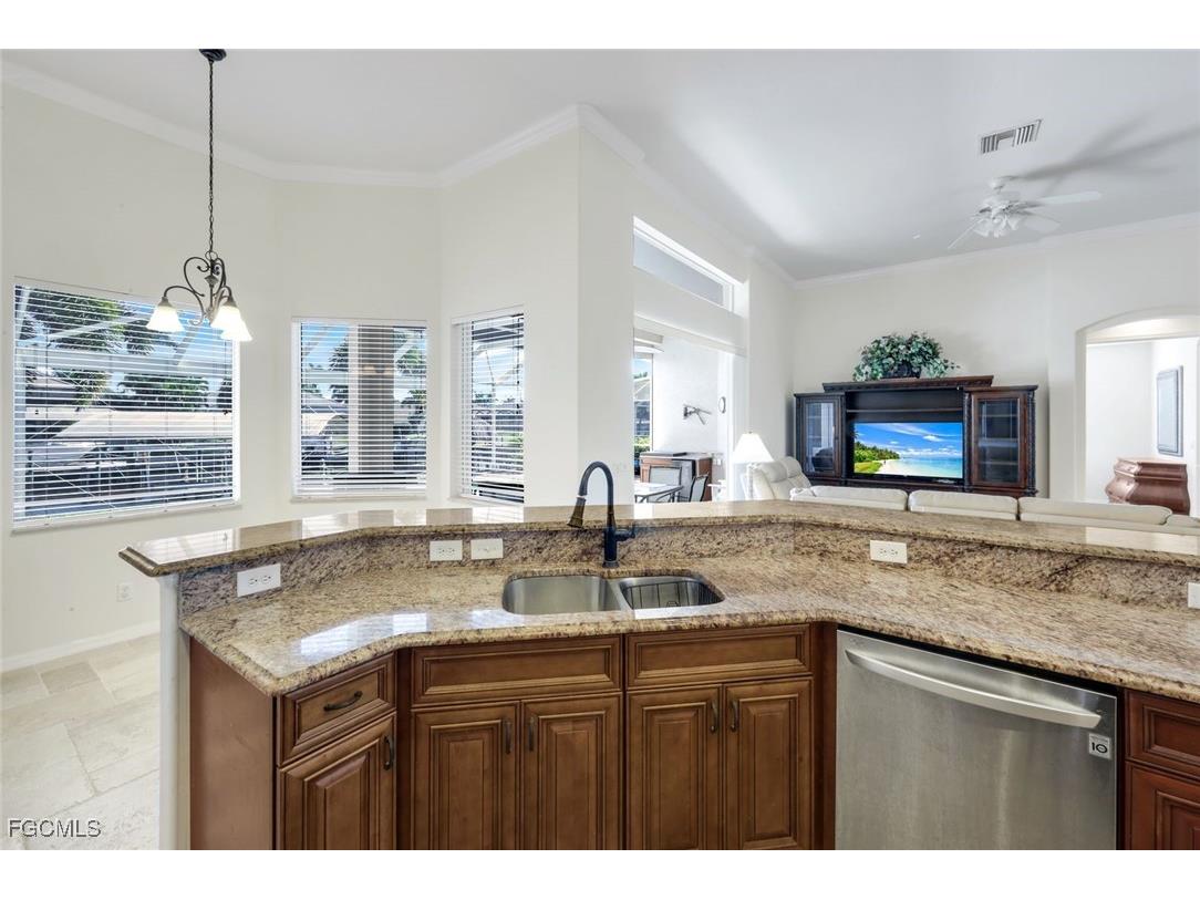 5321 SW 23rd Avenue Cape Coral FL 33914 2025020457 image16