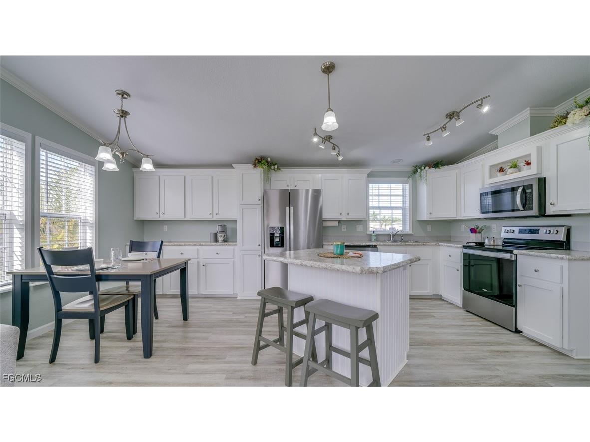 5321 White Sky Circle Fort Myers FL 33908 2025023199 image16