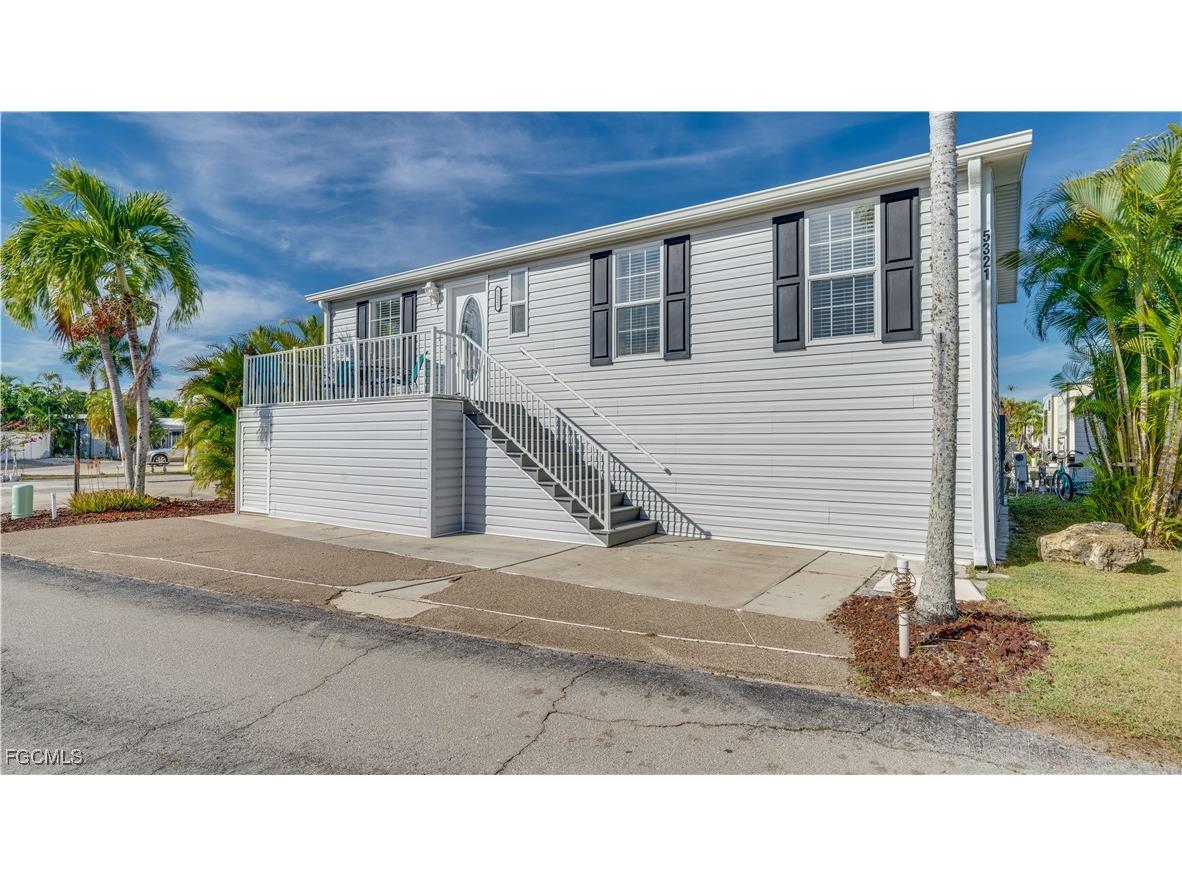 5321 White Sky Circle Fort Myers FL 33908 2025023199 image32