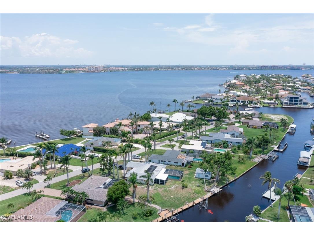 5322 Nautilus Drive Cape Coral FL 33904 223047309 image1