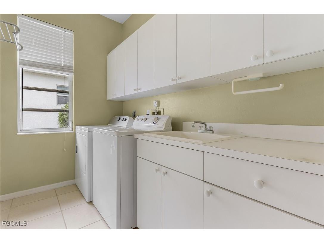 5323 SW 28th Place Cape Coral FL 33914 2025005132 image38