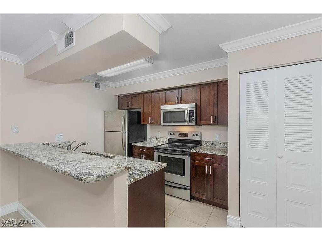 5323 Summerlin Road #2310 Fort Myers FL 33919 225082563 image4