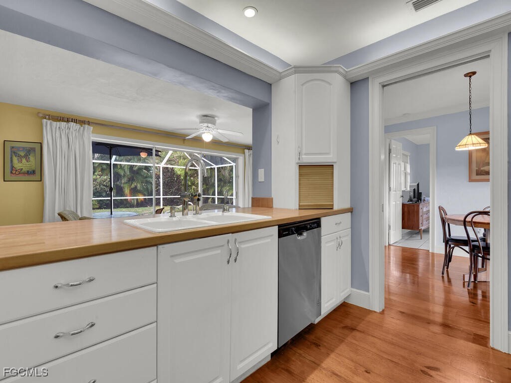 5324 Chippendale Circle E Fort Myers FL 33919 2025018965 image10