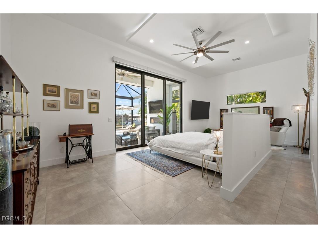 5324 Mayfair Court Cape Coral FL 33904 2025021780 image10