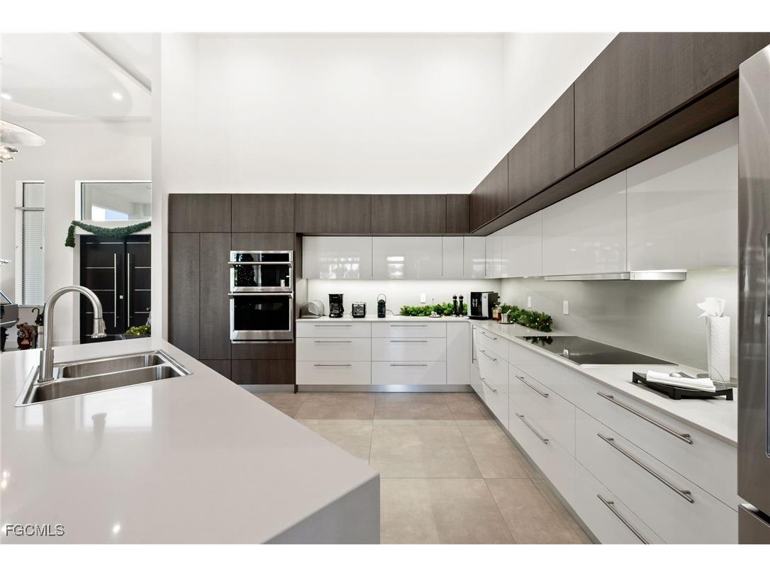 5324 Mayfair Court Cape Coral FL 33904 2025021780 image17