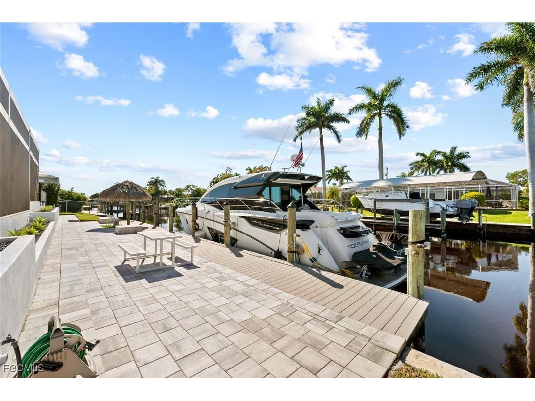 5324 Mayfair Court Cape Coral FL 33904 2025021780 image27