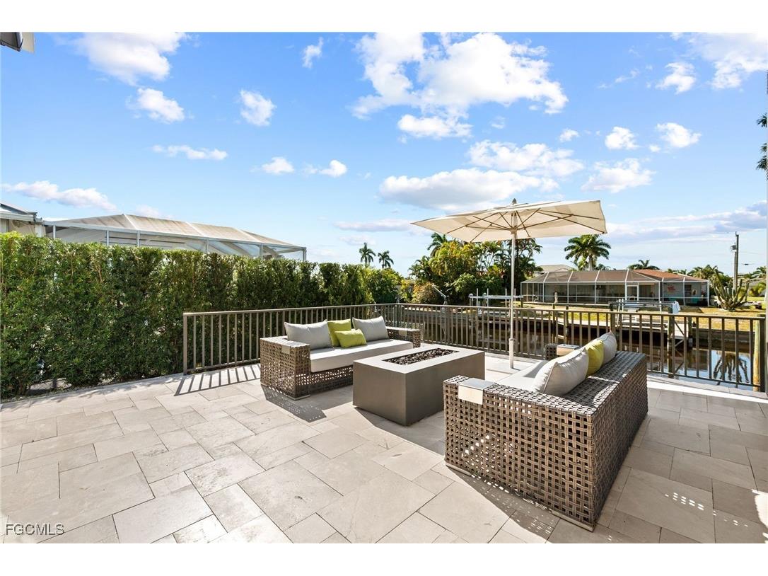 5324 Mayfair Court Cape Coral FL 33904 2025021780 image34