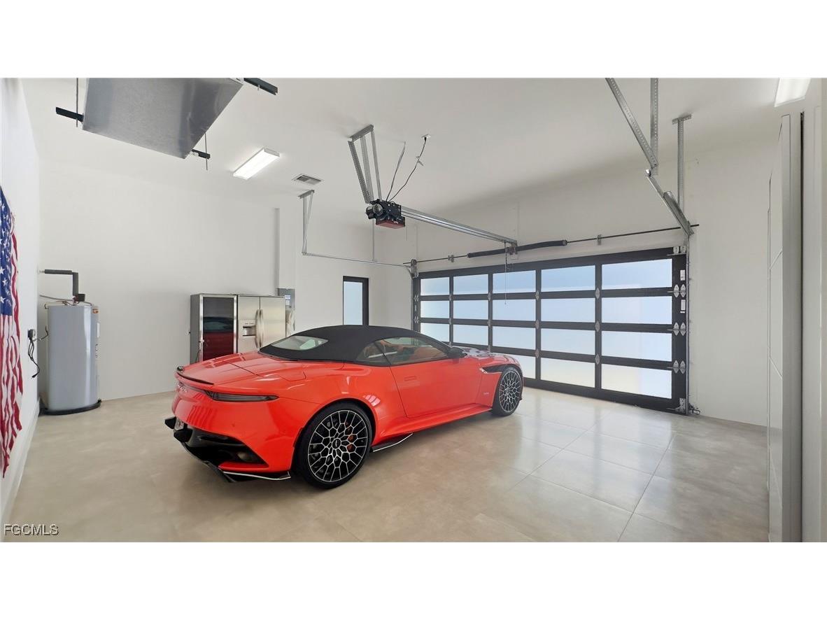 5324 Mayfair Court Cape Coral FL 33904 2025021780 image40