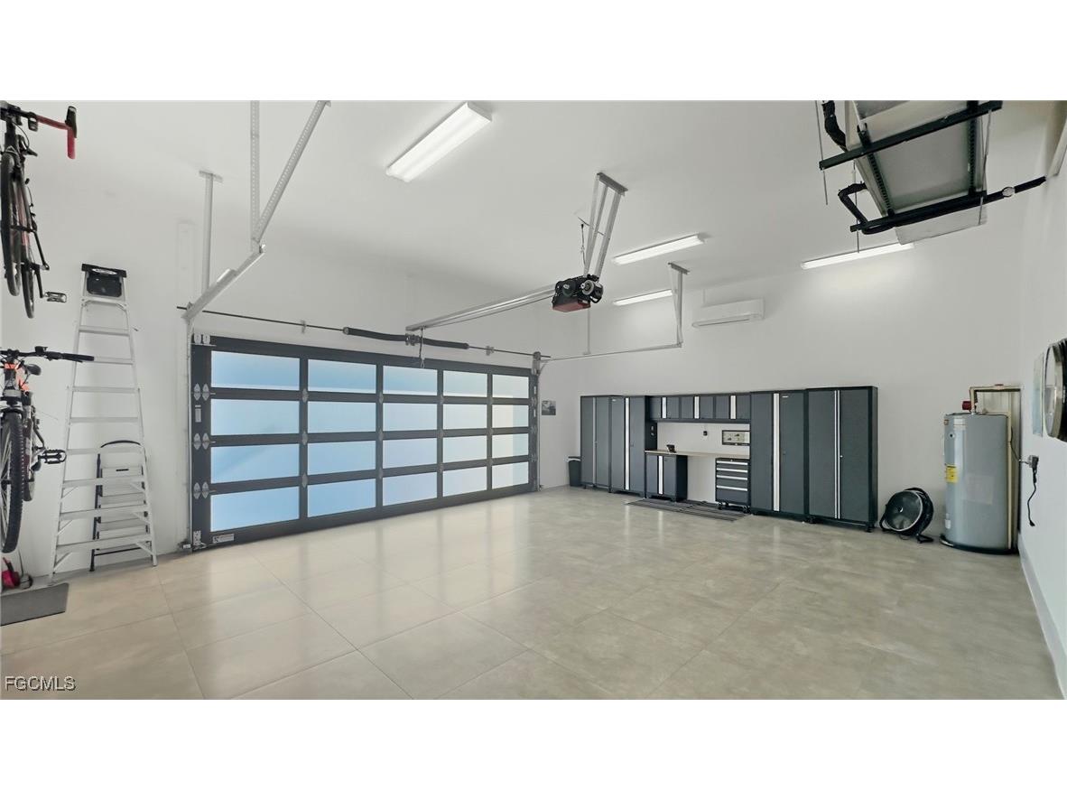 5324 Mayfair Court Cape Coral FL 33904 2025021780 image42