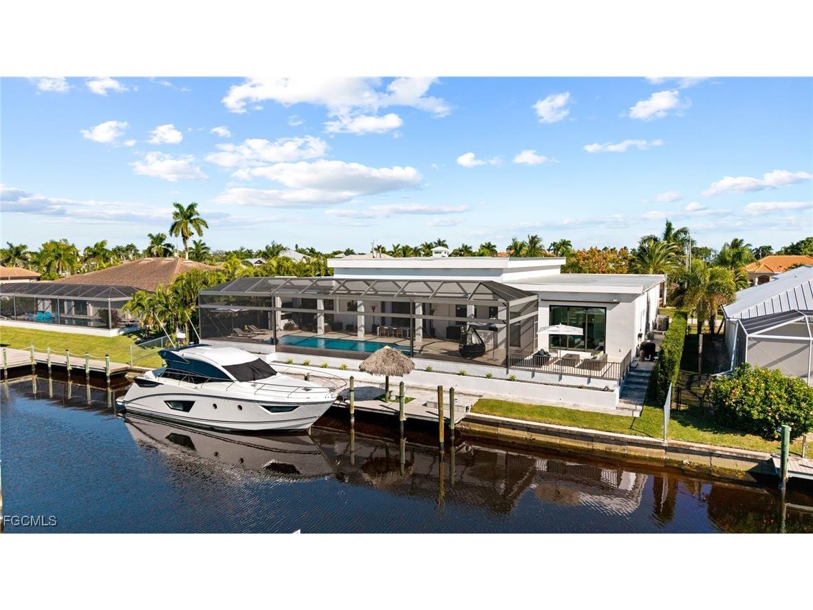 5324 Mayfair Court Cape Coral FL 33904 2025021780 image7