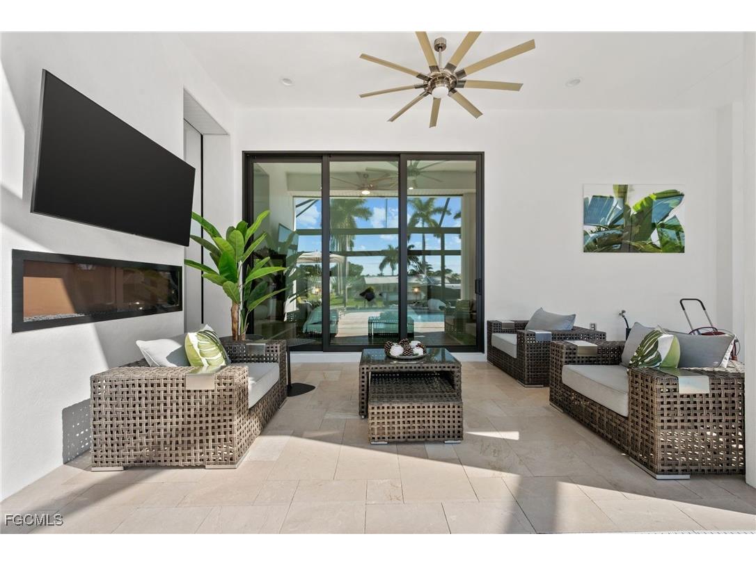 5324 Mayfair Court Cape Coral FL 33904 2025021780 image9