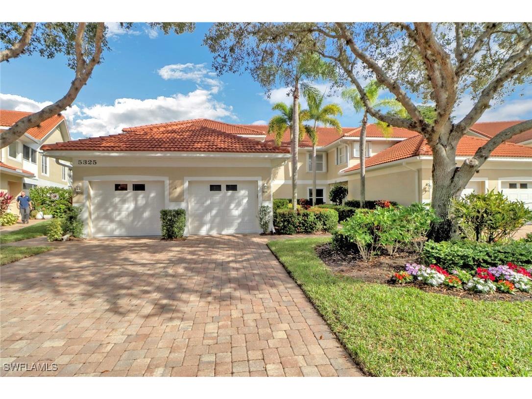 5325 Andover Drive #101 Naples FL 34110 225080229 image1