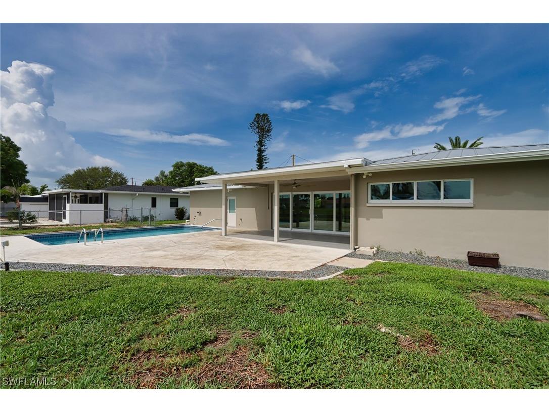 5325 Cocoa Court Cape Coral FL 33904 223058746 image1