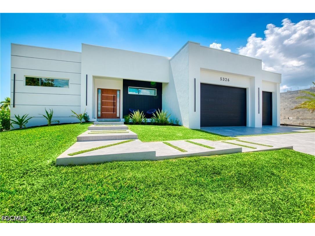 5326 Bayshore Avenue Cape Coral FL 33904 2026020067 image3