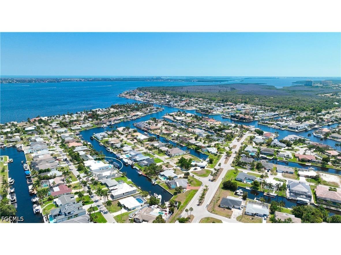 5326 Bayshore Avenue Cape Coral FL 33904 2026020067 image48