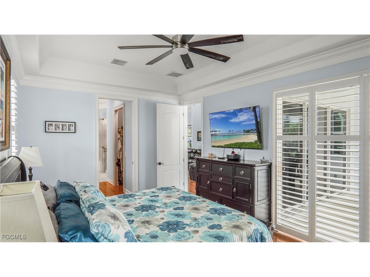 5328 Mayfair Court Cape Coral FL 33904 2025004405 image10