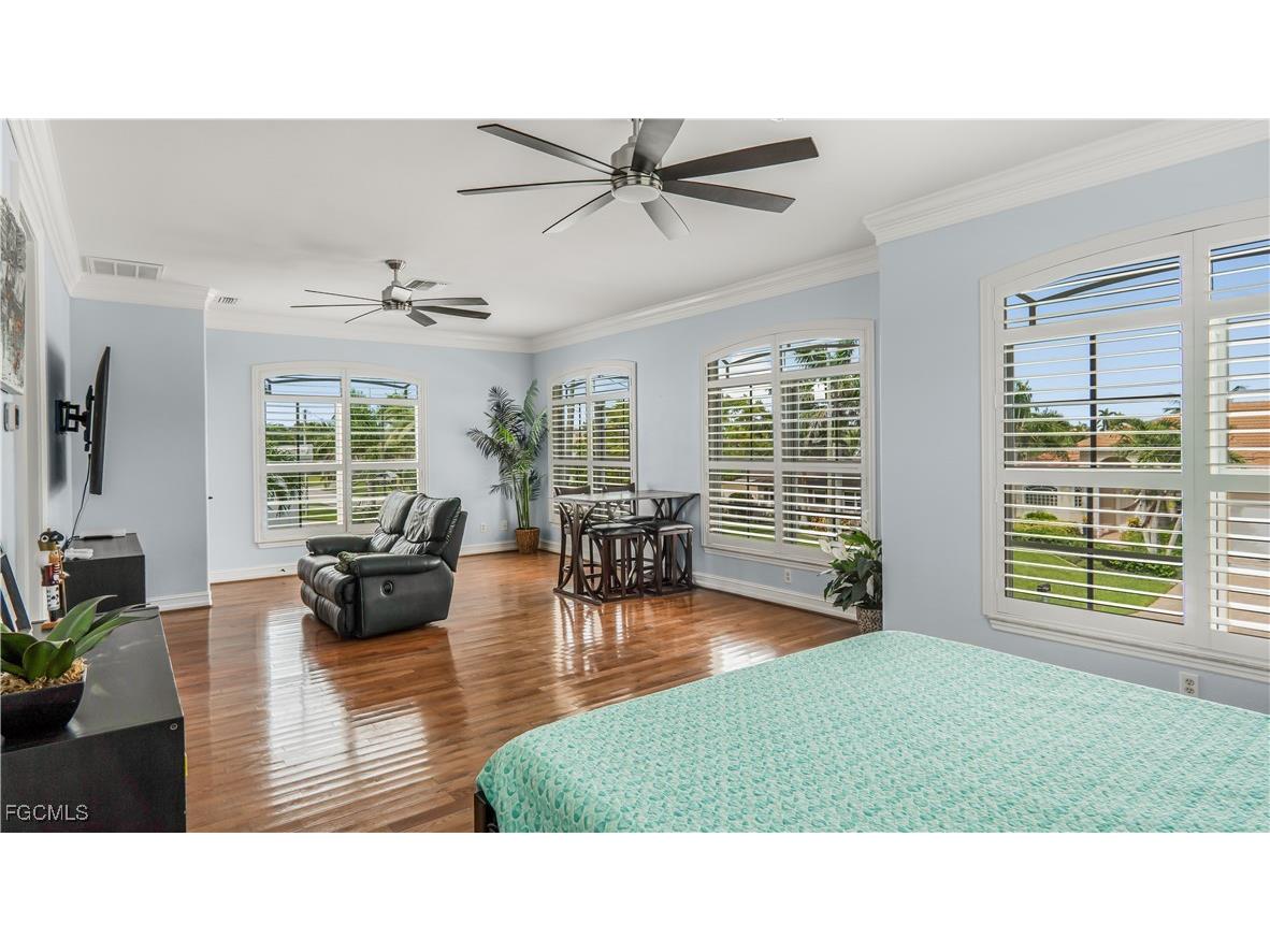 5328 Mayfair Court Cape Coral FL 33904 2025004405 image18