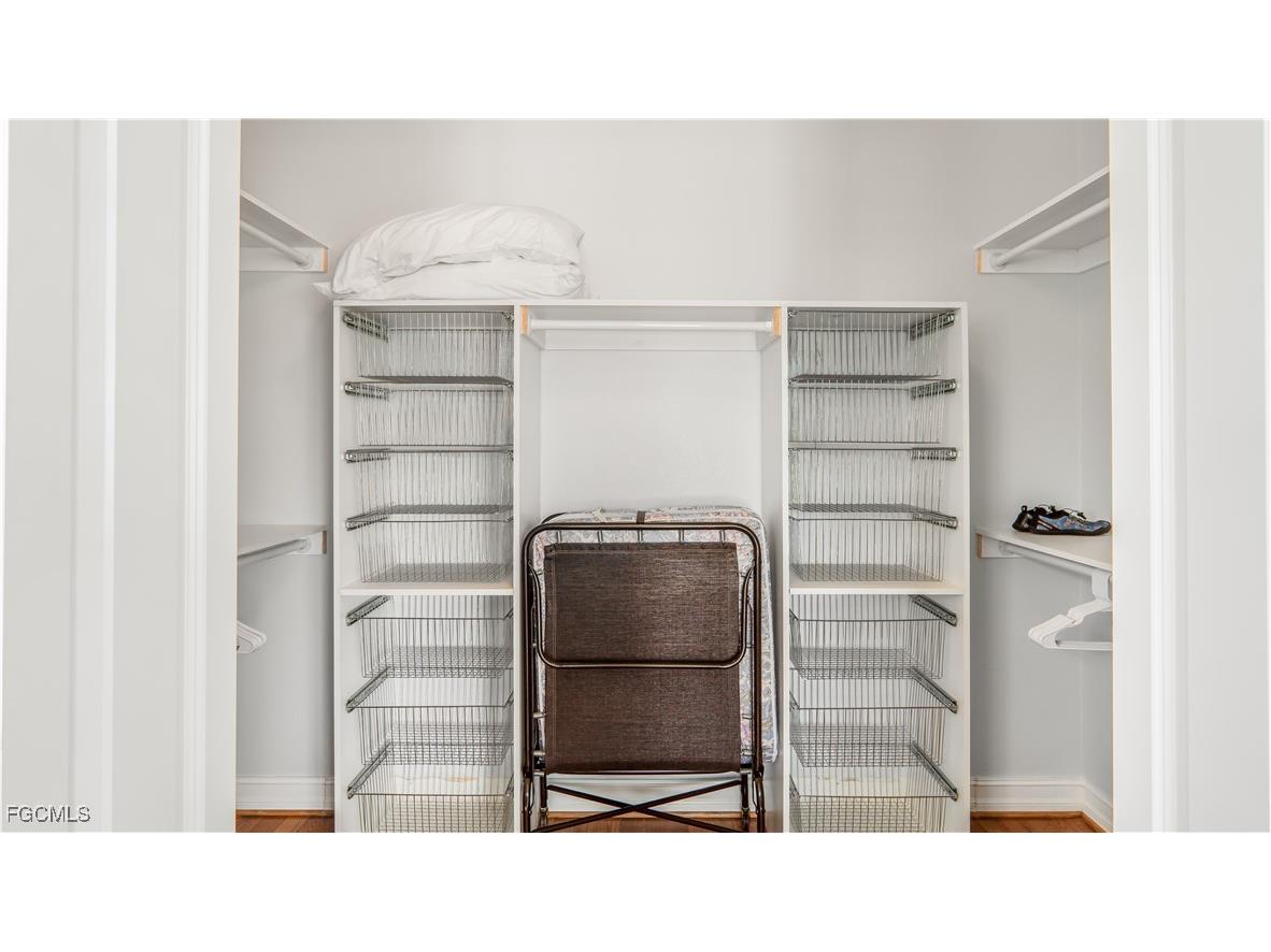 5328 Mayfair Court Cape Coral FL 33904 2025004405 image20