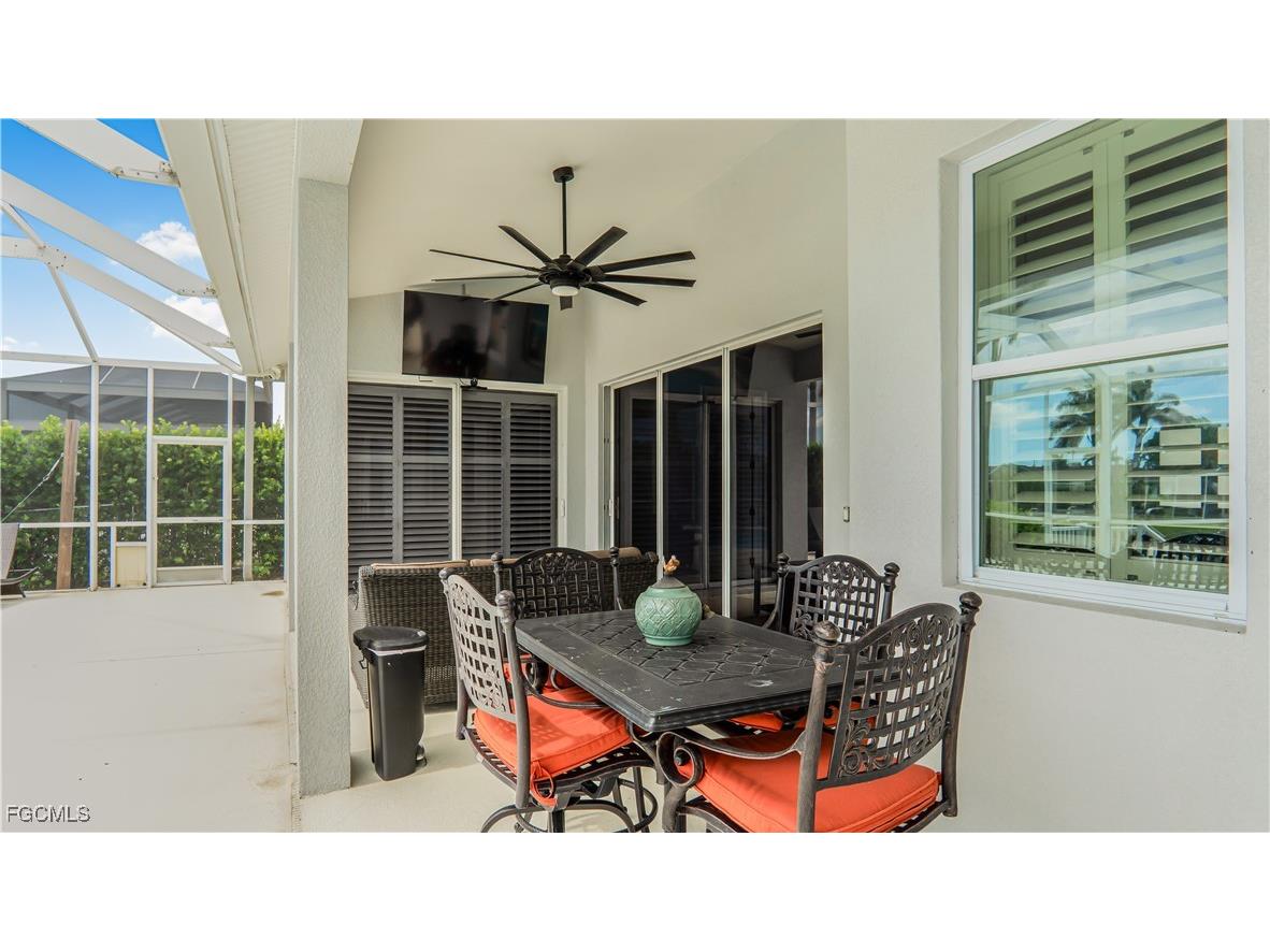 5328 Mayfair Court Cape Coral FL 33904 2025004405 image5