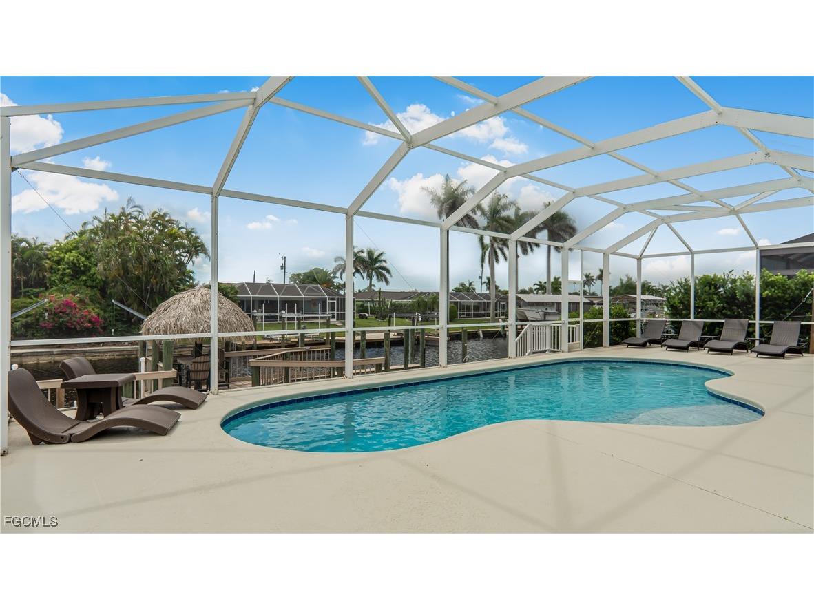 5328 Mayfair Court Cape Coral FL 33904 2025004405 image6