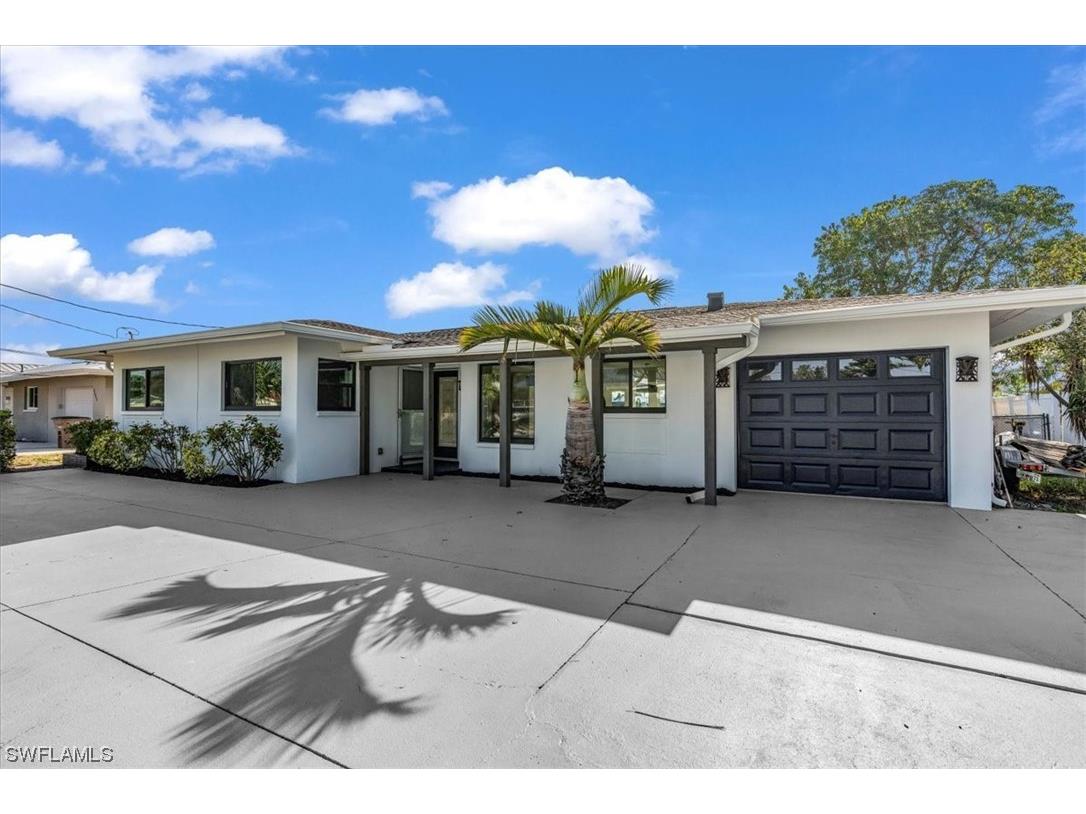 5329 Cocoa Court Cape Coral FL 33904 223032563 image1