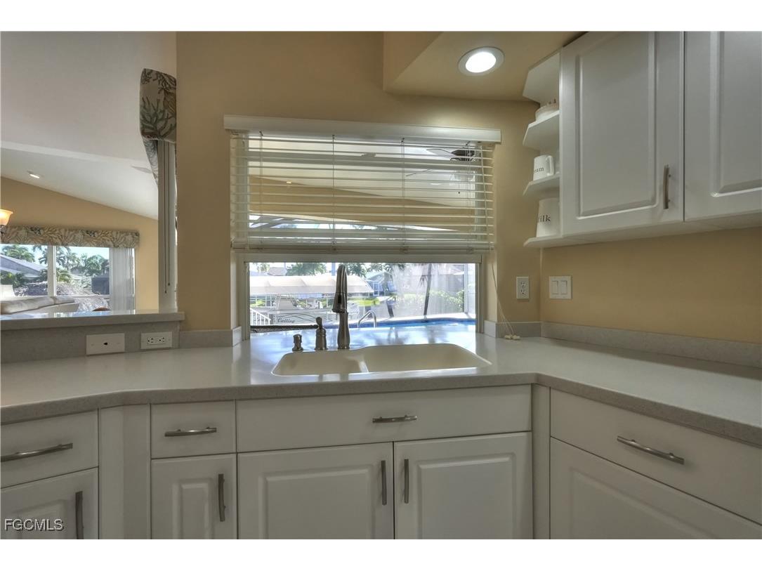 5329 SW 8th Court Cape Coral FL 33914 2025018850 image10