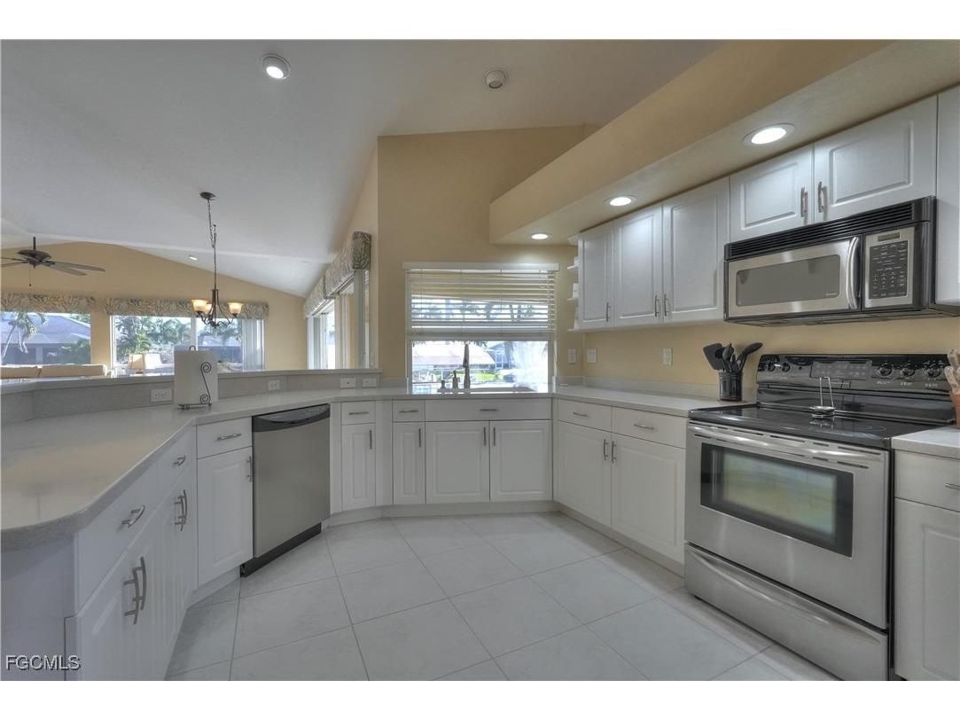 5329 SW 8th Court Cape Coral FL 33914 2025018850 image9