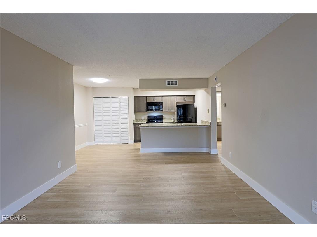 5329 Summerlin Road #2903 Fort Myers FL 33919 2025011156 image2