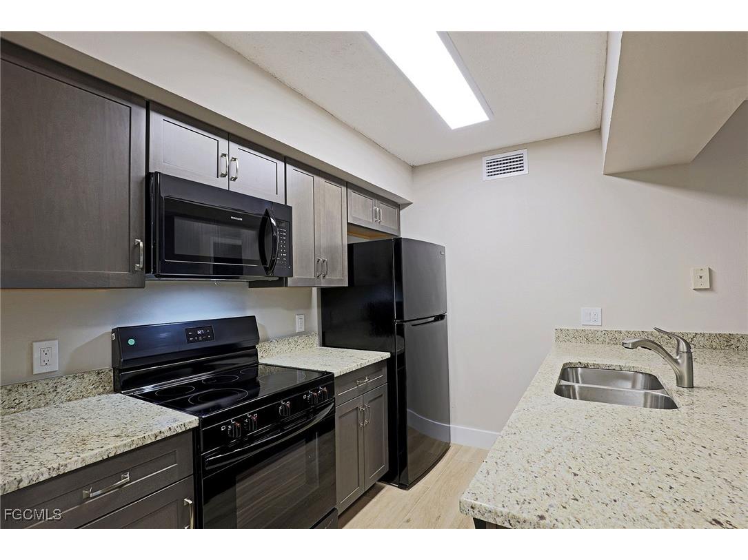 5329 Summerlin Road #2903 Fort Myers FL 33919 2025011156 image5