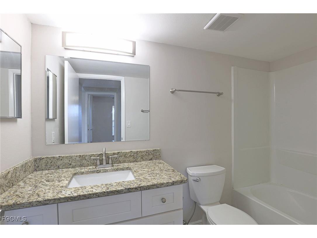 5329 Summerlin Road #2915 Fort Myers FL 33919 2025005498 image13