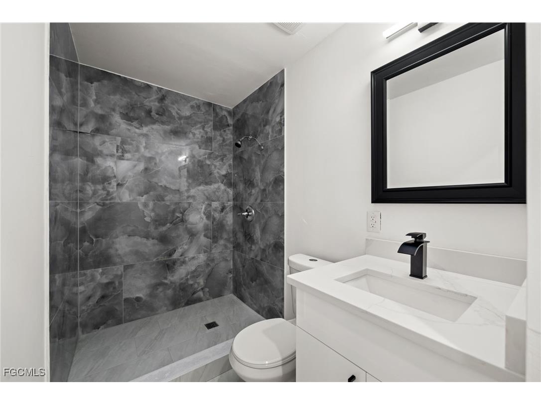 5329 Trammell Street Naples FL 34113 2025010579 image17