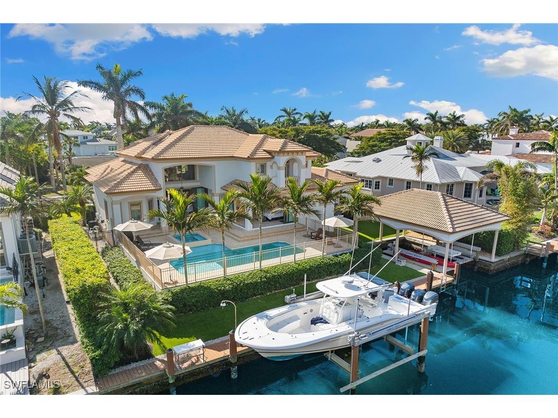 533 15th Avenue S Naples FL 34102 225078433 image1