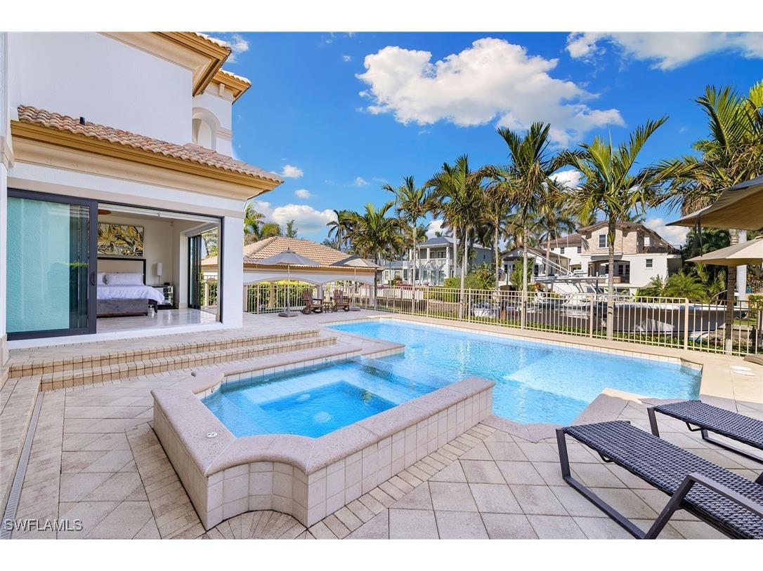 533 15th Avenue S Naples FL 34102 225078433 image17