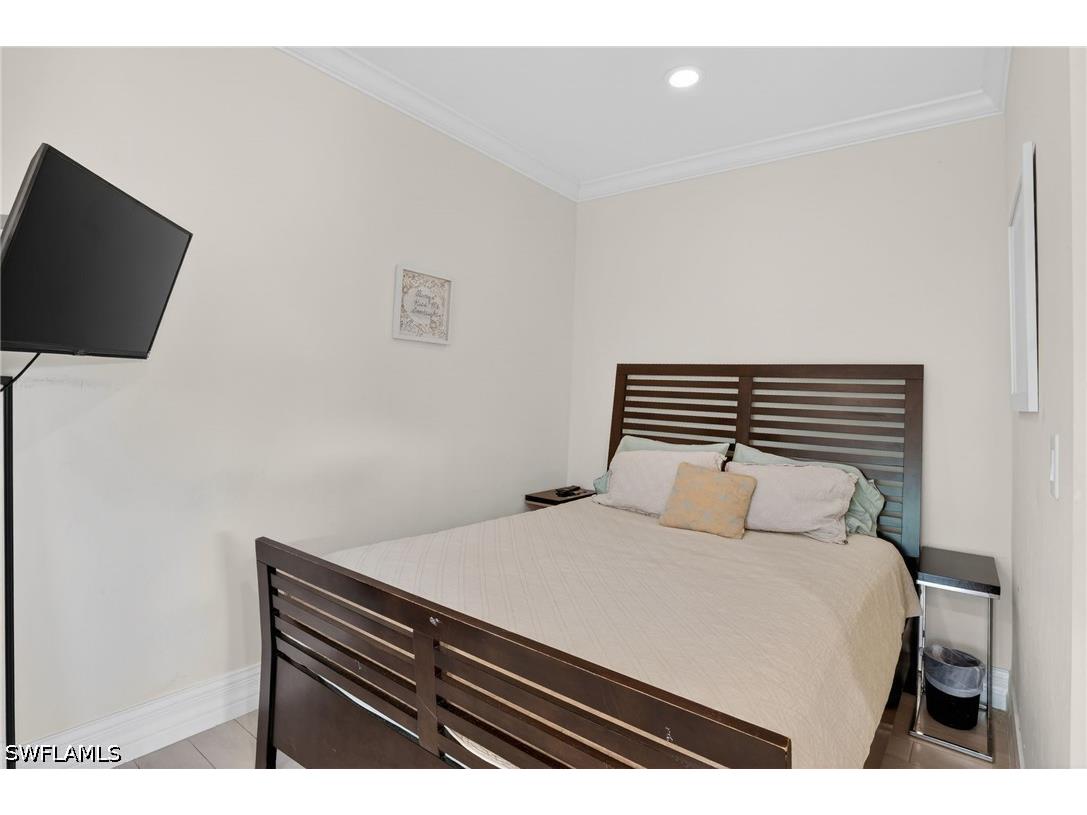 533 98th Avenue N Naples FL 34108 226012109 image36
