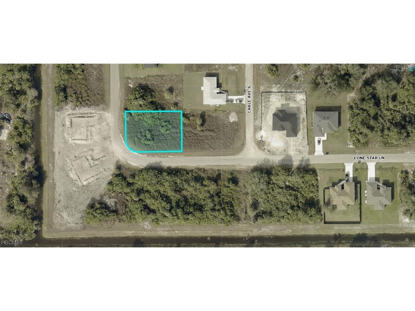 533 Lone Star Lane Lehigh Acres FL 33974 2025023779 image1