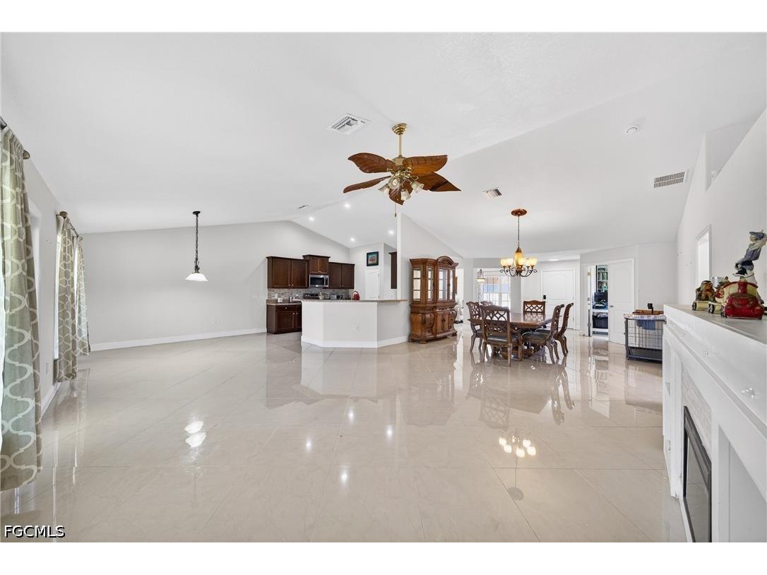 533 Willowbrook Drive Lehigh Acres FL 33972 2026014107 image11