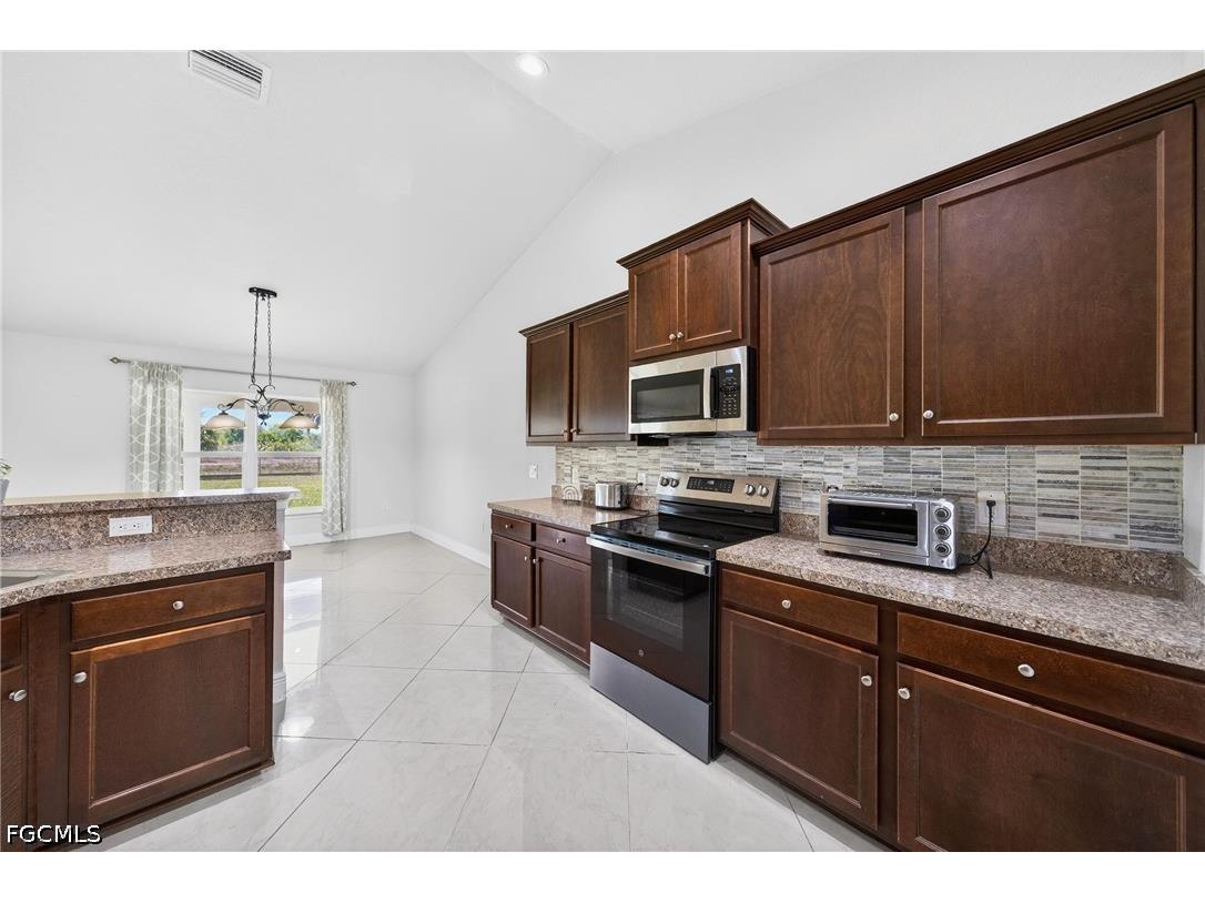 533 Willowbrook Drive Lehigh Acres FL 33972 2026014107 image13