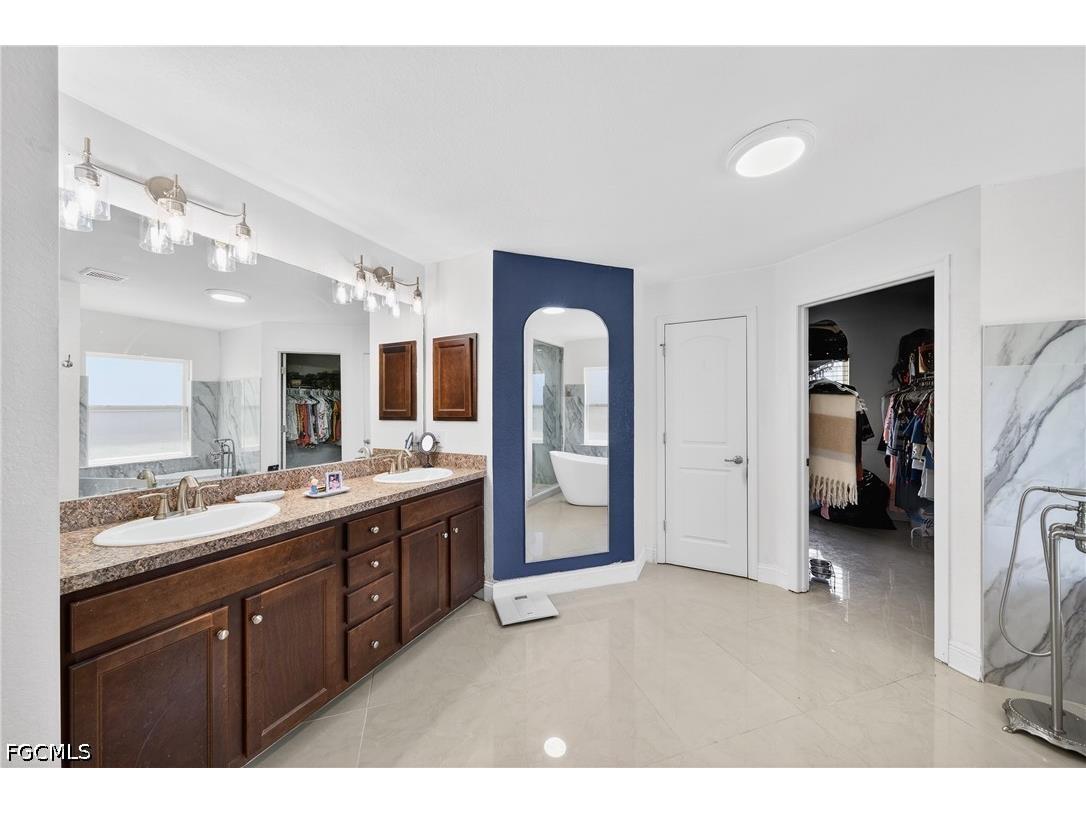 533 Willowbrook Drive Lehigh Acres FL 33972 2026014107 image18
