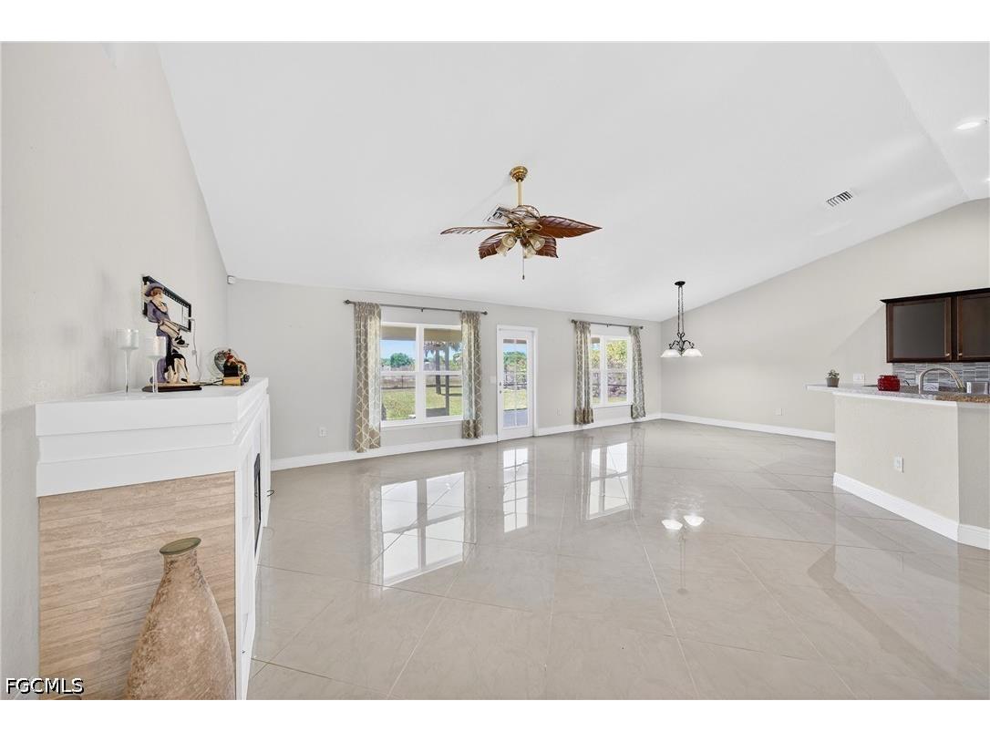 533 Willowbrook Drive Lehigh Acres FL 33972 2026014107 image4