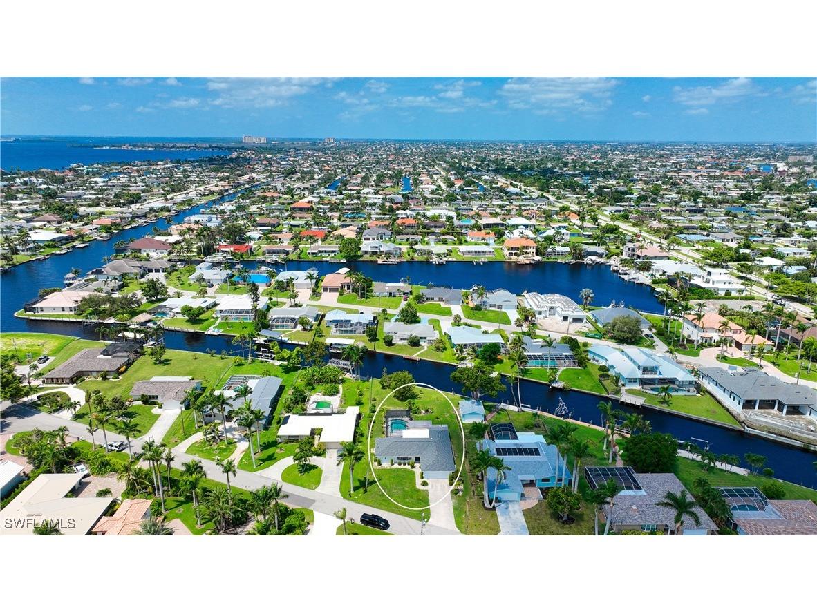 5330 Nautilus Drive Cape Coral FL 33904 225041357 image2