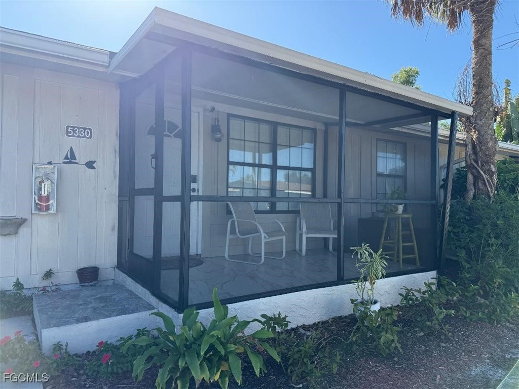 5330 Treetops Drive #F4 Naples FL 34113 2025025588 image1