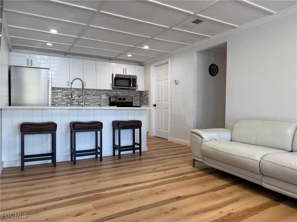 5330 Treetops Drive #F4 Naples FL 34113 2025025588 image9