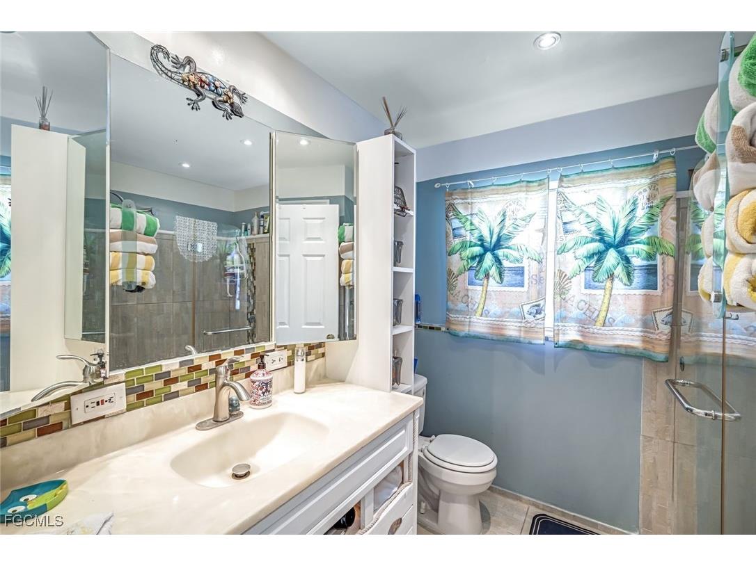 5333 Cocoa Court Cape Coral FL 33904 2025007228 image16