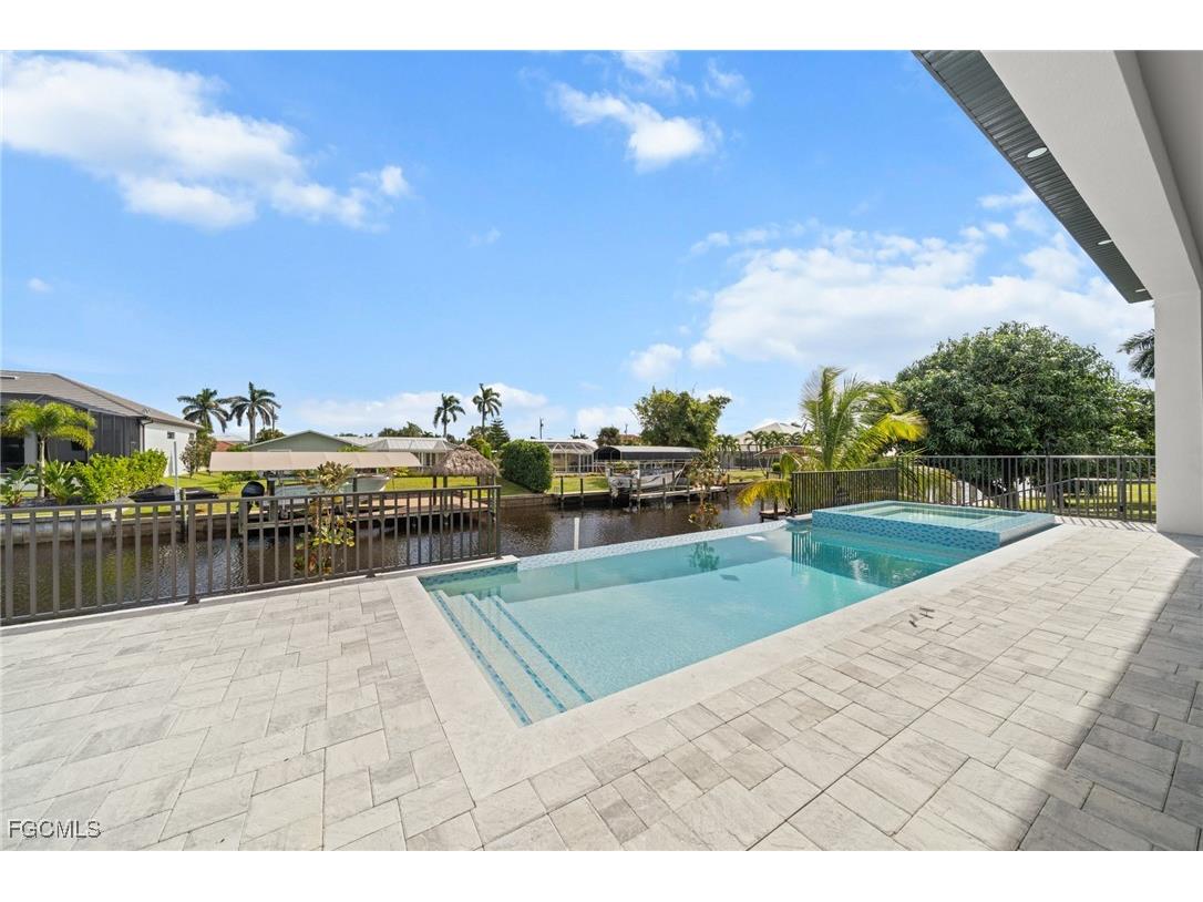 5333 Majestic Court Cape Coral FL 33904 2025017556 image48