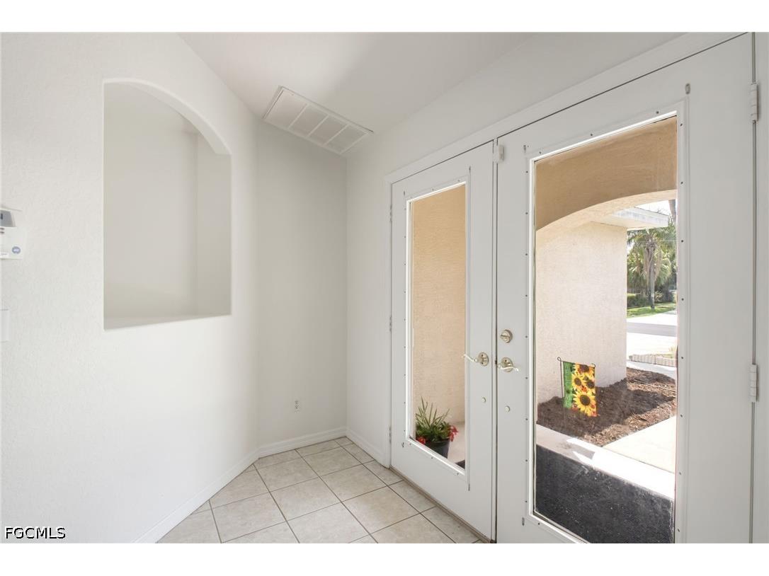 5333 SW 16th Place Cape Coral FL 33914 2026018908 image8